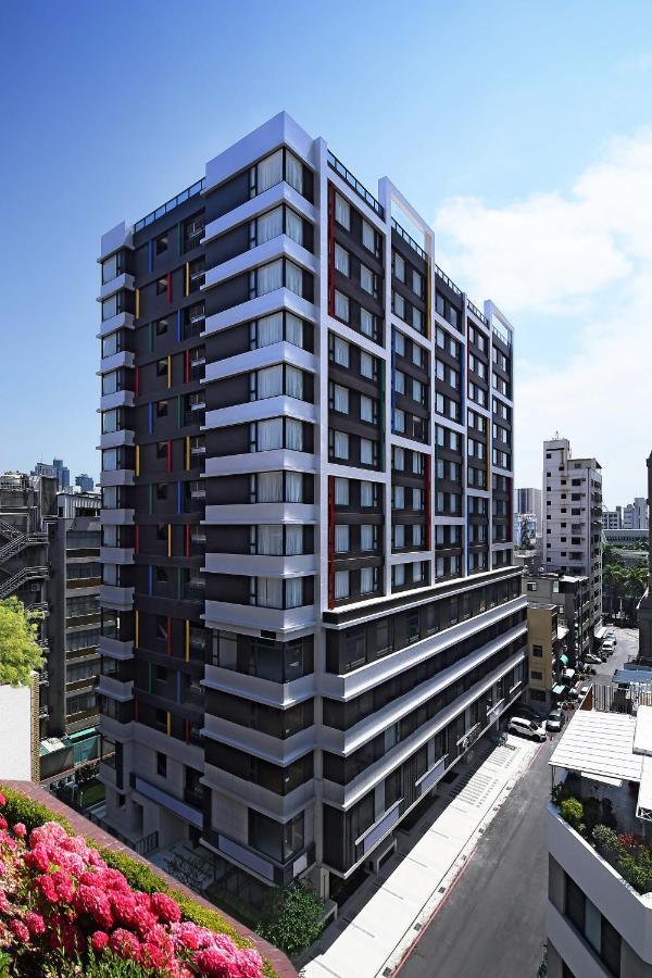 Hotel Fullon Poshtel - Kaohsiung Esterno foto