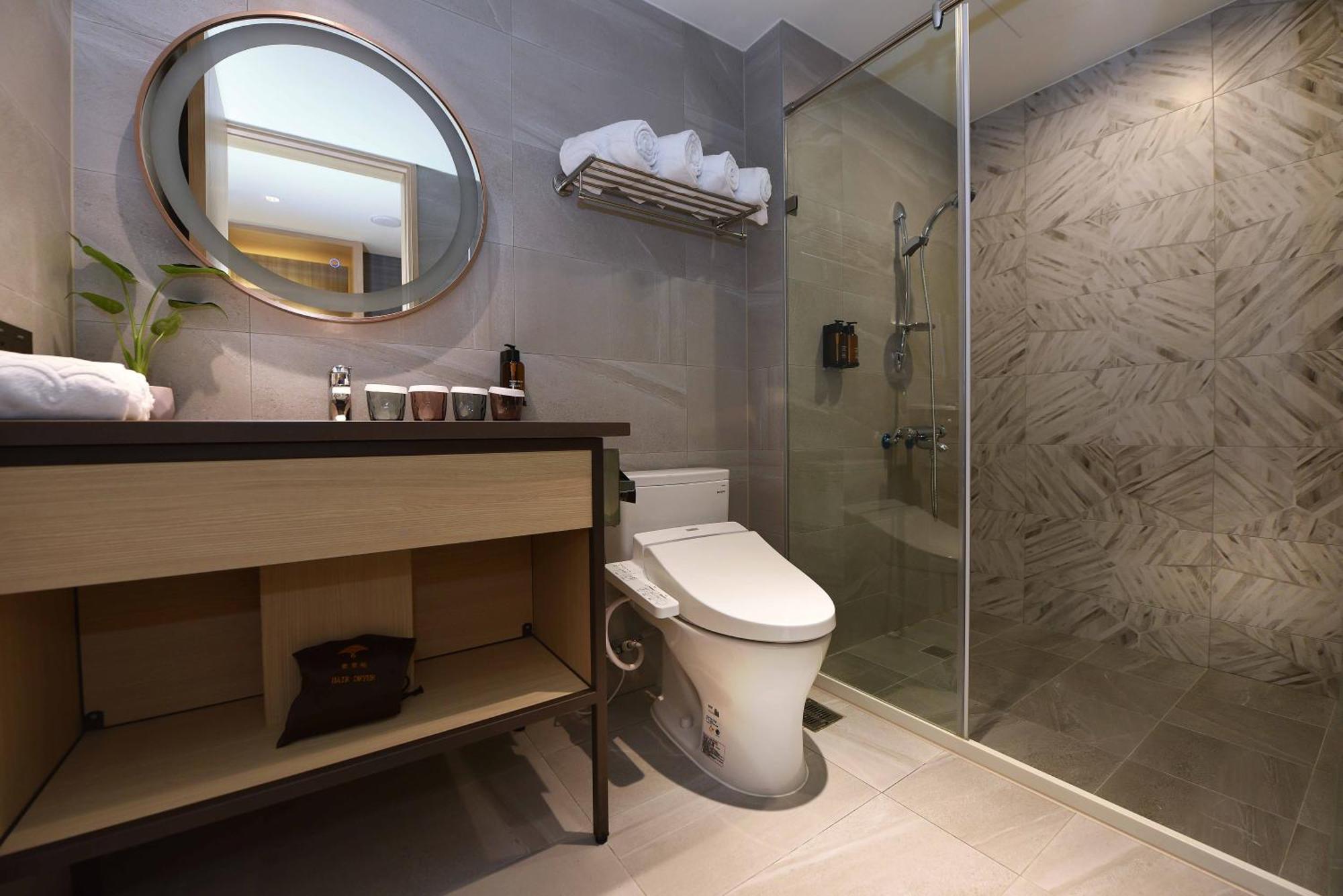 Hotel Fullon Poshtel - Kaohsiung Esterno foto