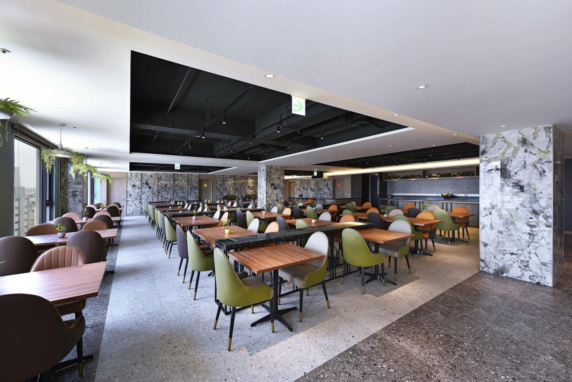 Hotel Fullon Poshtel - Kaohsiung Esterno foto